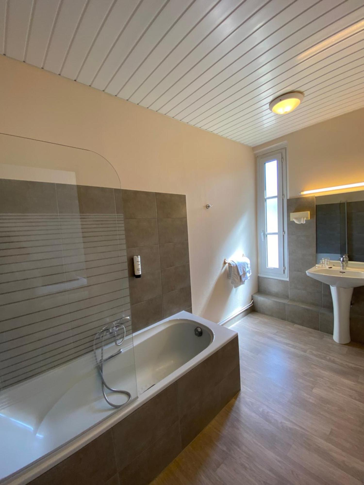 Hostellerie De Pavillon Saint-Hubert Gouvieux Εξωτερικό φωτογραφία